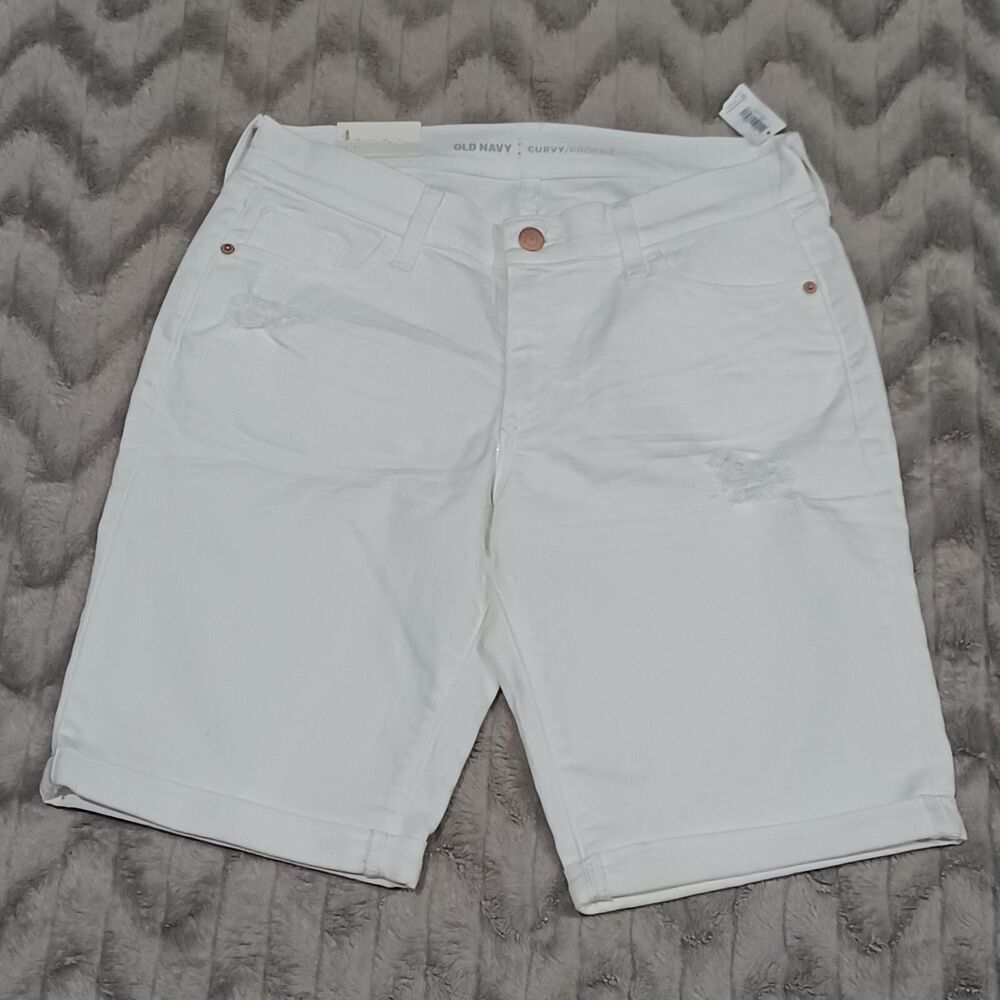 Old Navy Womens Size 4 White Distressed Curvy Profile Bermuda Shorts NWT